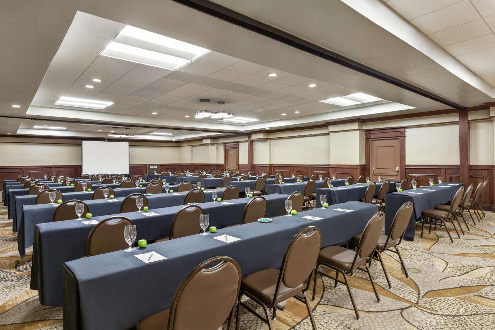 Embassy Suites By Hilton Santa Ana Orange County Airport Zewnętrze zdjęcie